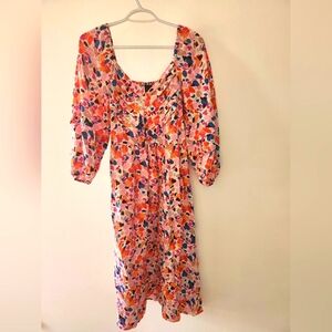 YasVio Floral Midi Dress - large